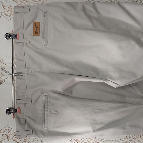 Wrangler pants size 38x36 invM376 - Picture 4 of 7